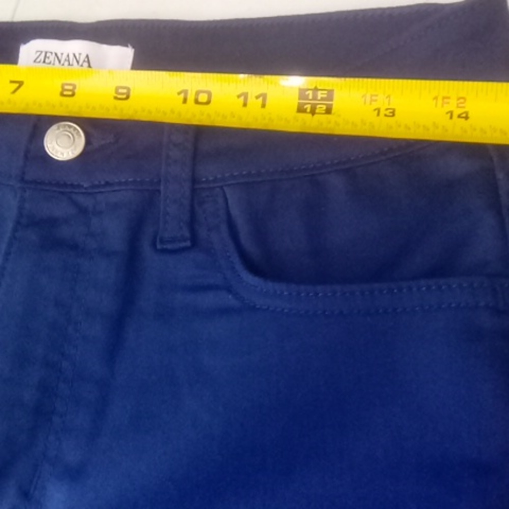 Zenana blue women's shorts, new without tags